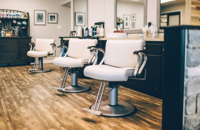 BUYING A SALON CHAIR